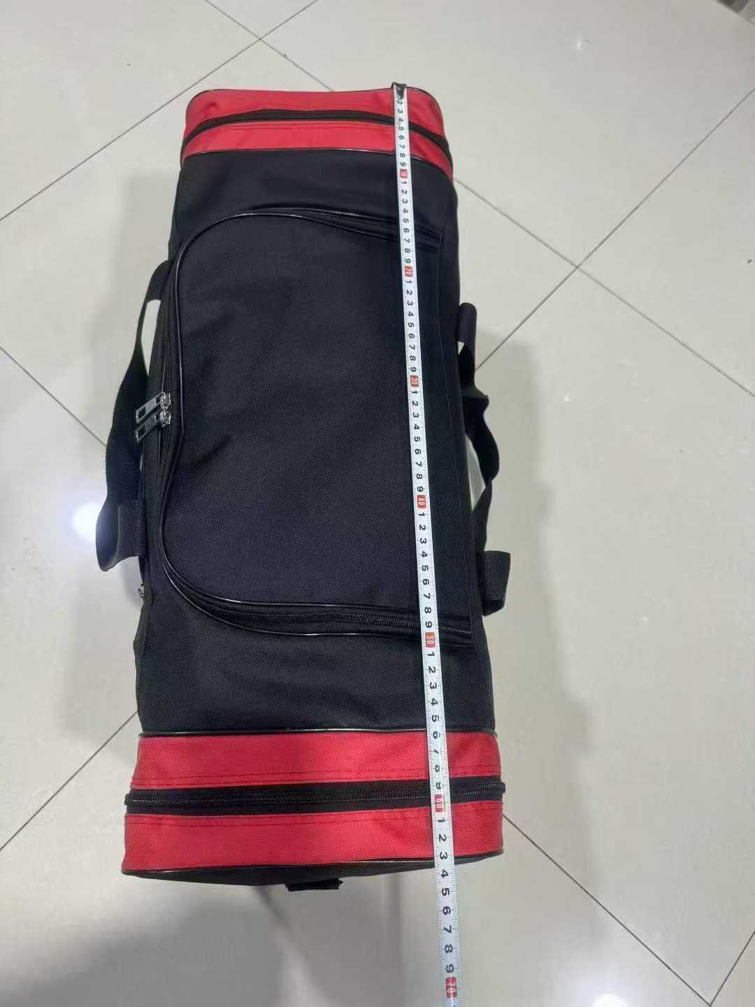 大号旅行包8000个，清货1X一个