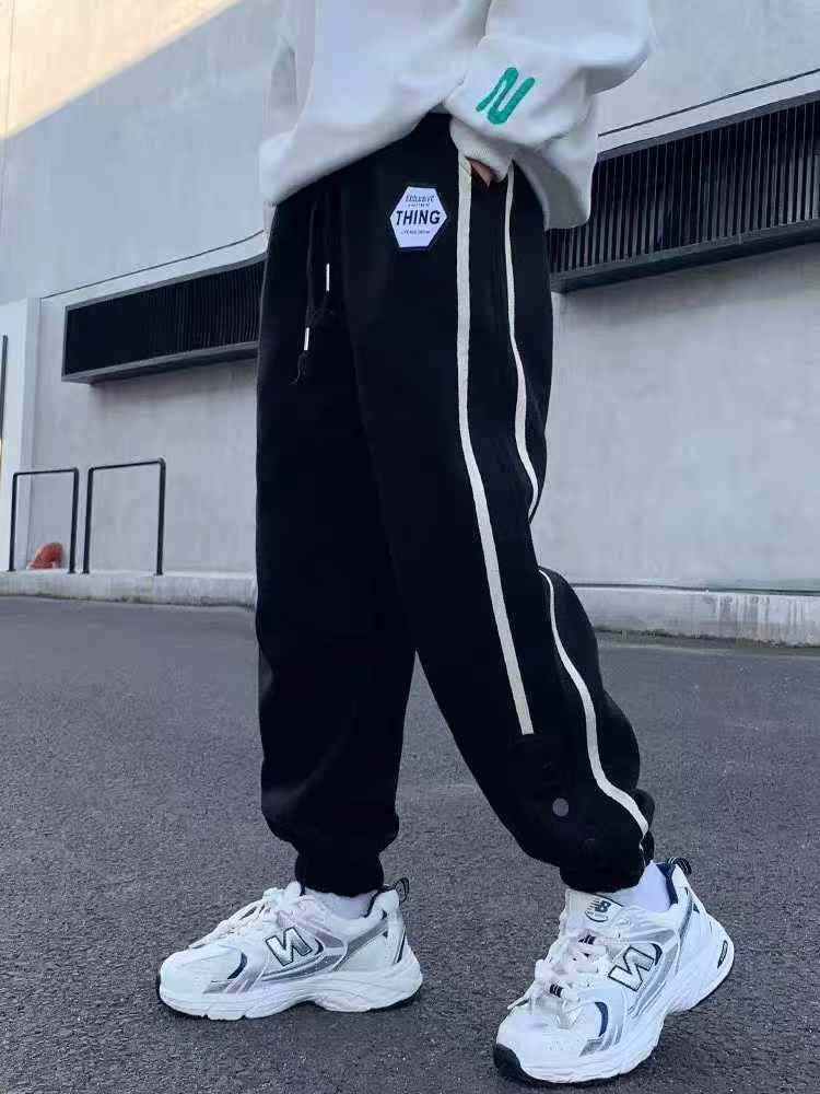 ☕️潮牌男装加绒卫裤冬季加厚运动一体绒卫裤，货号HK06#，数量219条全清12.8元，分货13.8元，码数M到3XL，黑色灰色，独立包装[庆祝][庆祝][庆祝]一体绒加绒加厚纯棉