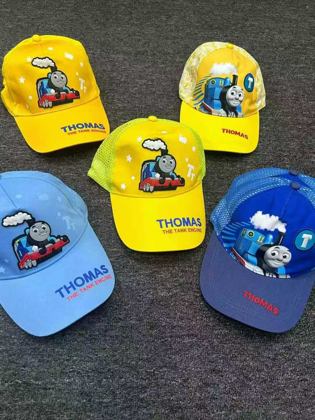 🍺9000顶童装帽，款式多多质量都是商场品质的，大部分独立包装带吊牌，有一些10件一包装，全清2.18分货➕0.5