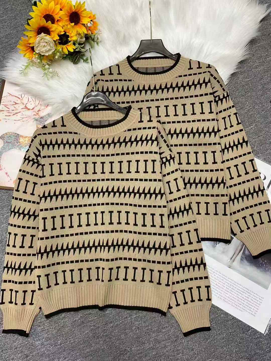 秋冬新款宽松百搭提花设计感小众慵懒风宽松加厚圆领毛衣，独立包装，均码面料软糯厚实，105件，全清6.9元超低价秒杀！