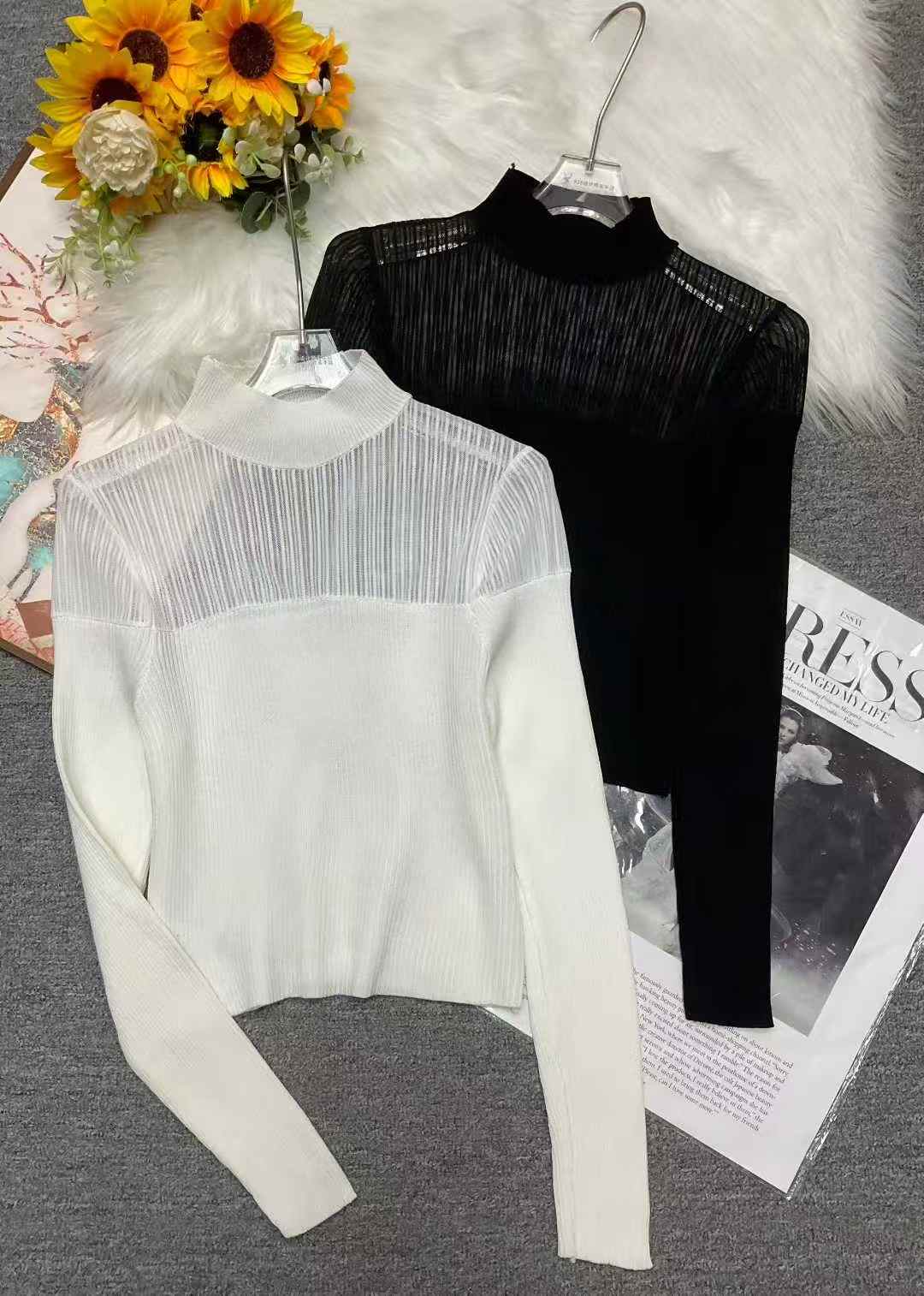 秋冬新款法式高级感网纱拼接半高领长袖内搭洋气针织打底衫，独立包装，均码面料软糯舒适弹力大，单款2色，210件，全清6.9元超低价秒杀！分货加一！